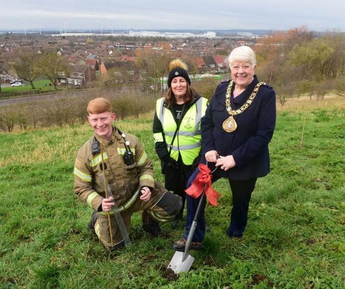 Mayor tree planting